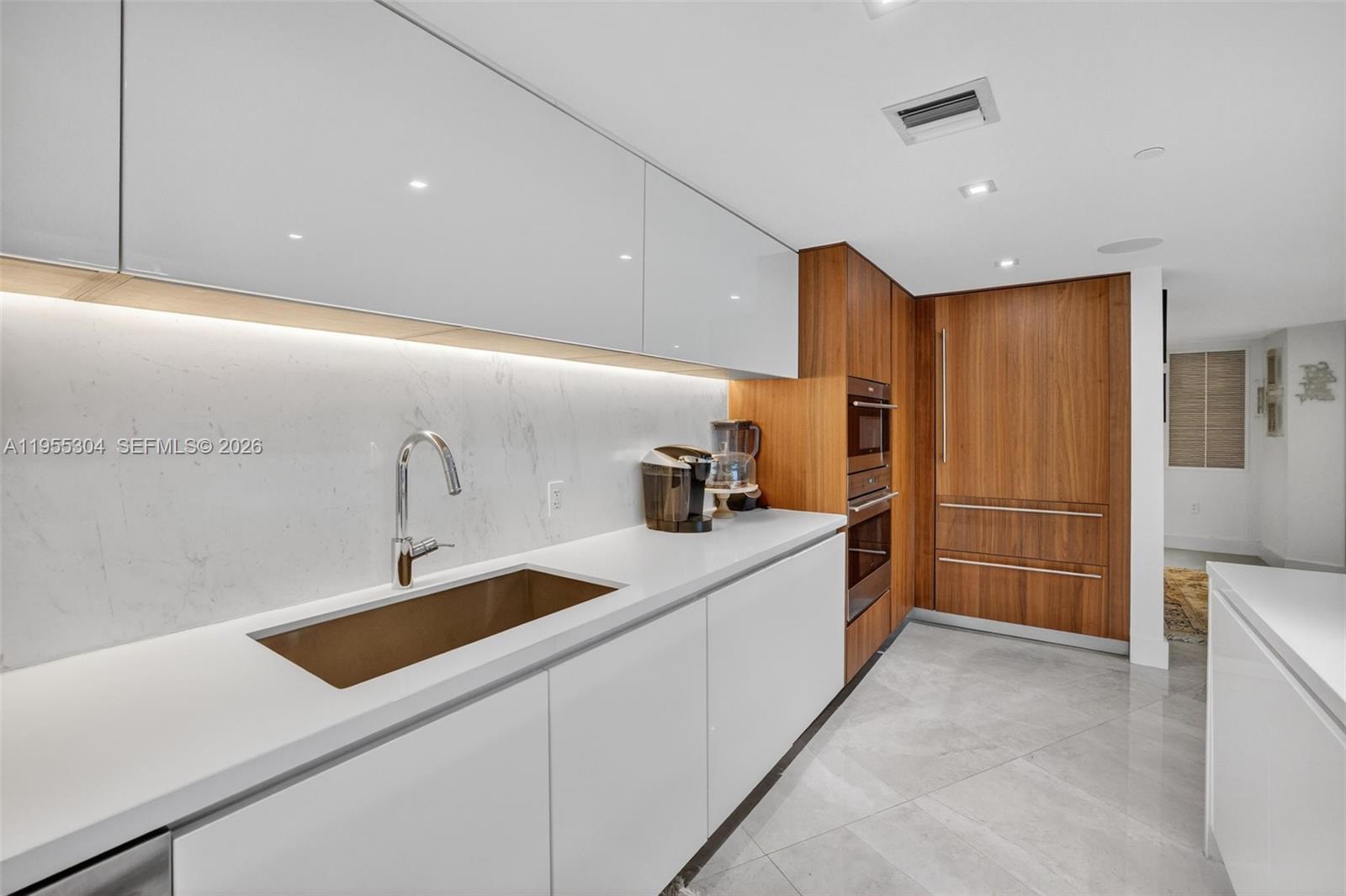 701 N Fort Lauderdale Bch Blvd #114 Fort Lauderdale, FL 33304