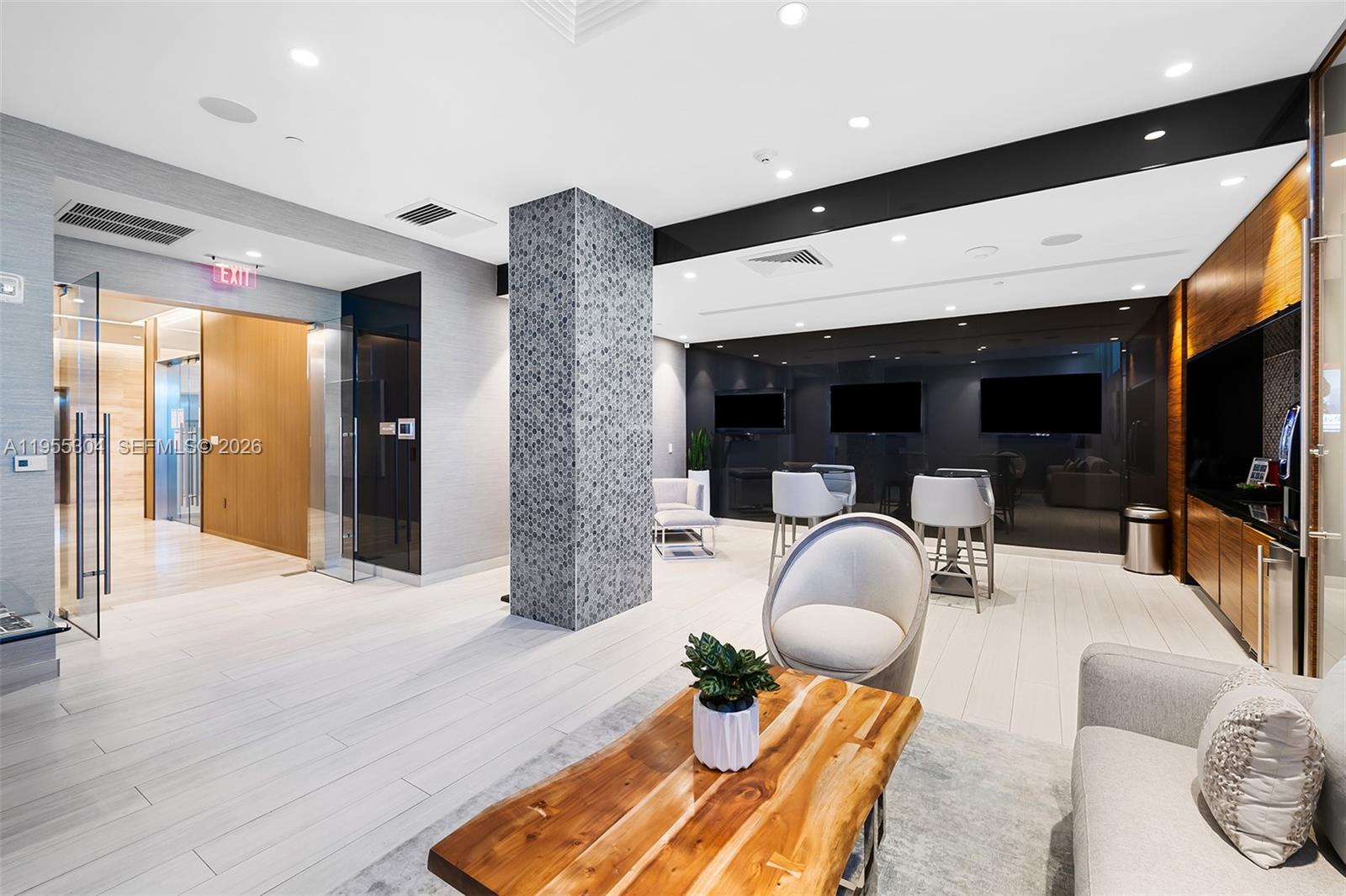 701 N Fort Lauderdale Bch Blvd #114 Fort Lauderdale, FL 33304