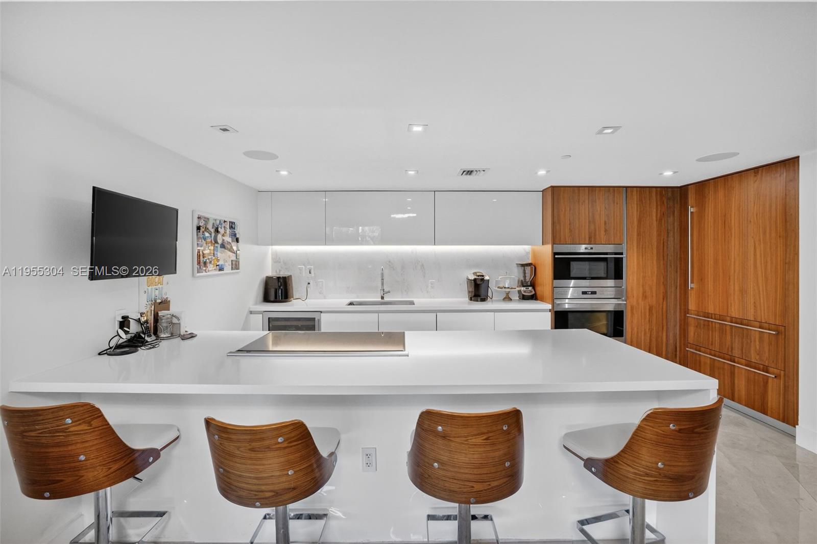 701 N Fort Lauderdale Bch Blvd #114 Fort Lauderdale, FL 33304