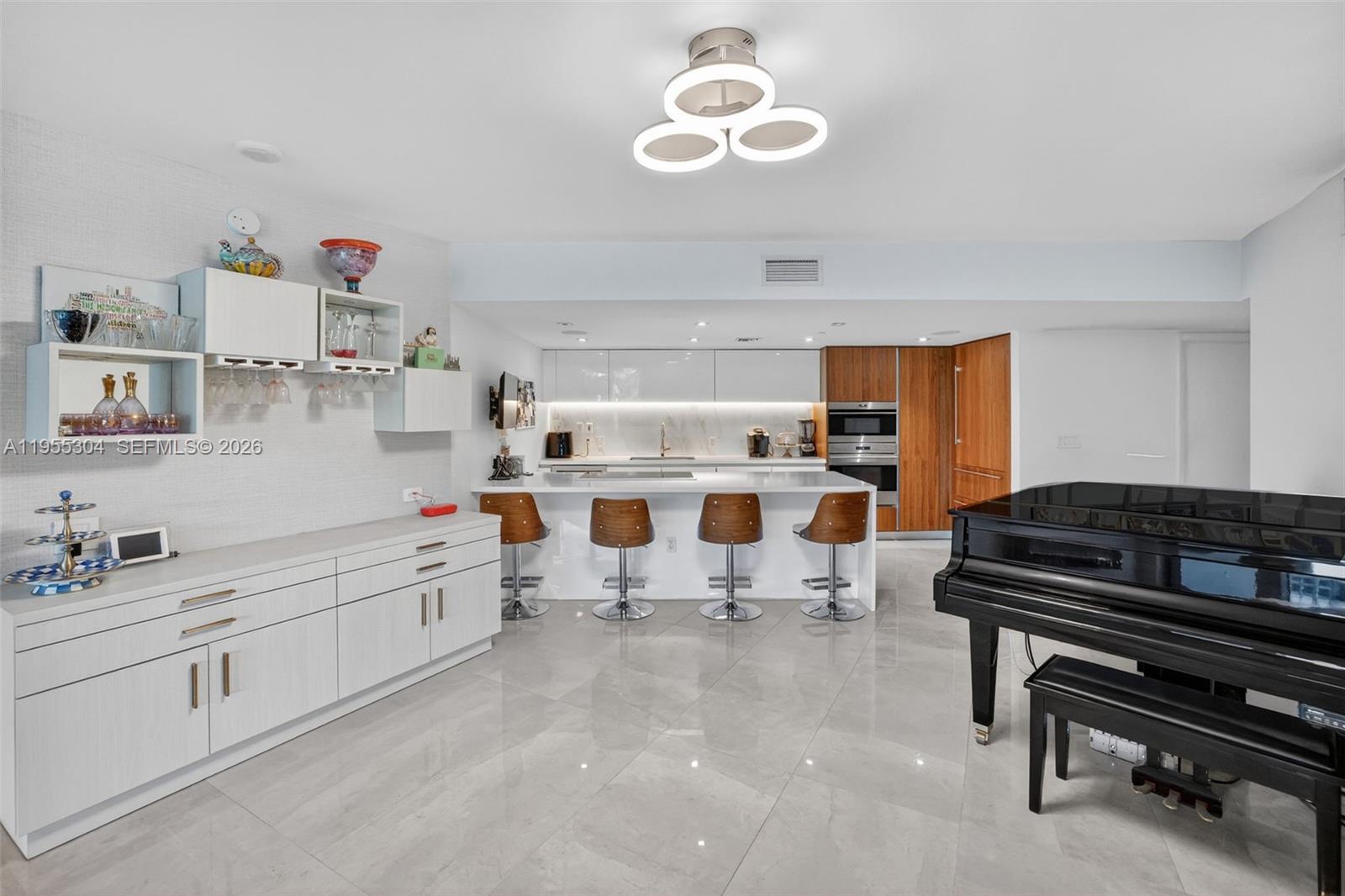 701 N Fort Lauderdale Bch Blvd #114 Fort Lauderdale, FL 33304