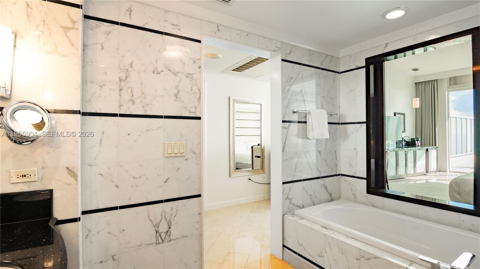 image Fontainebleau III25