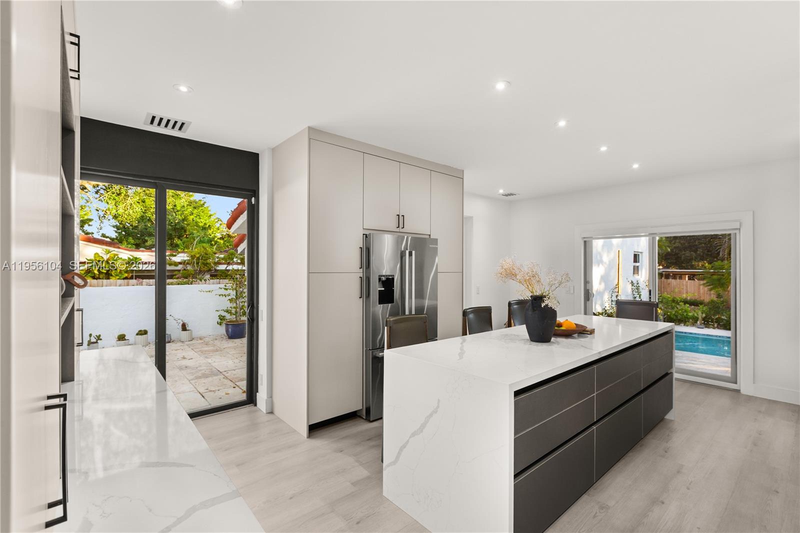 3616 SW 26th St Miami, FL 33133