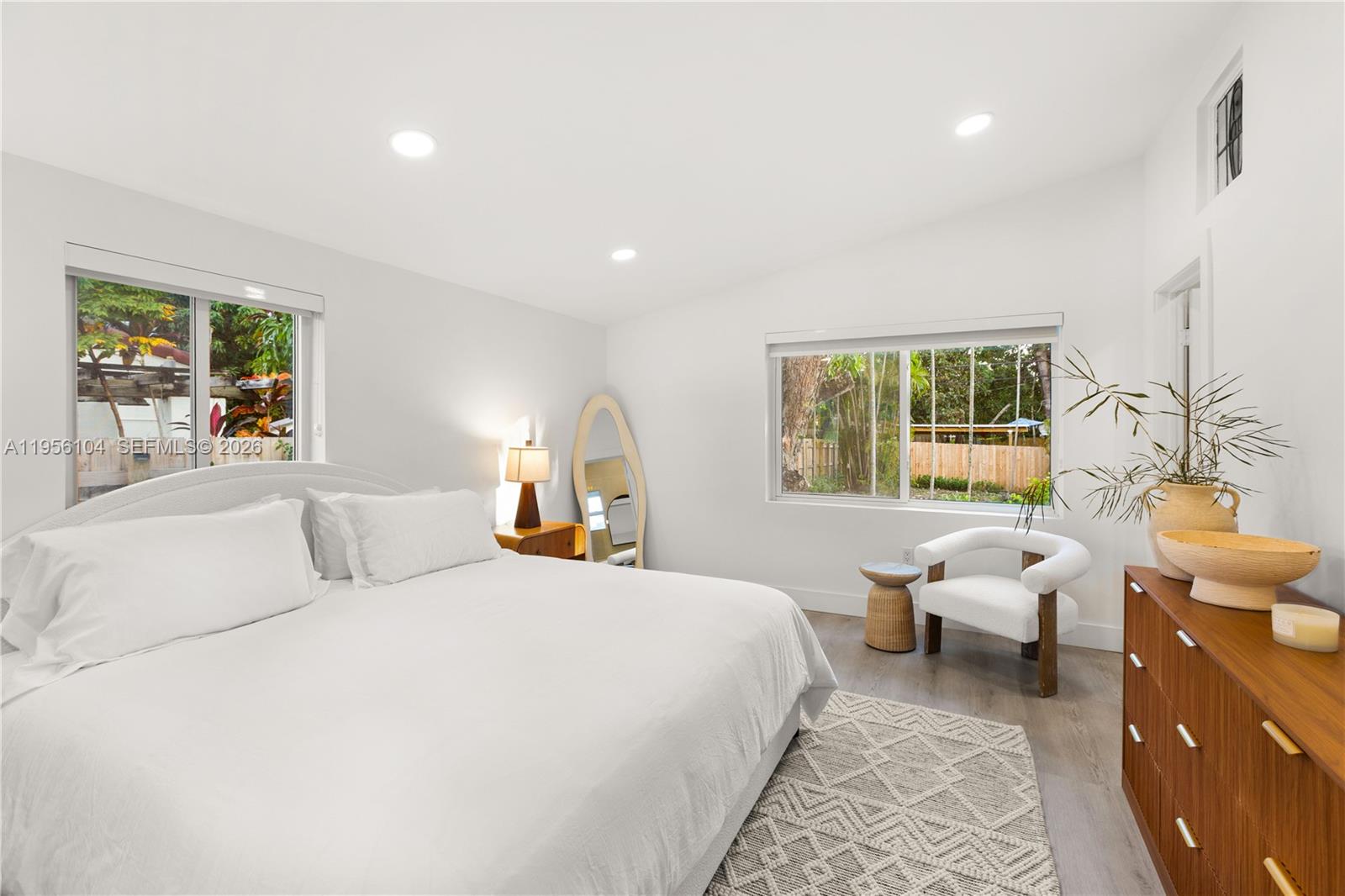 3616 SW 26th St Miami, FL 33133