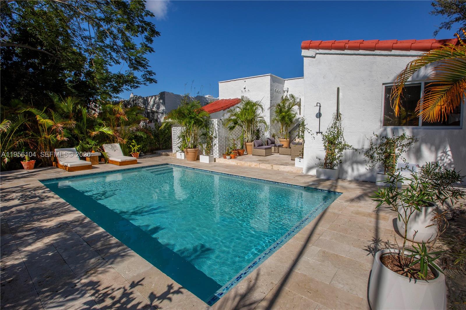 3616 SW 26th St Miami, FL 33133