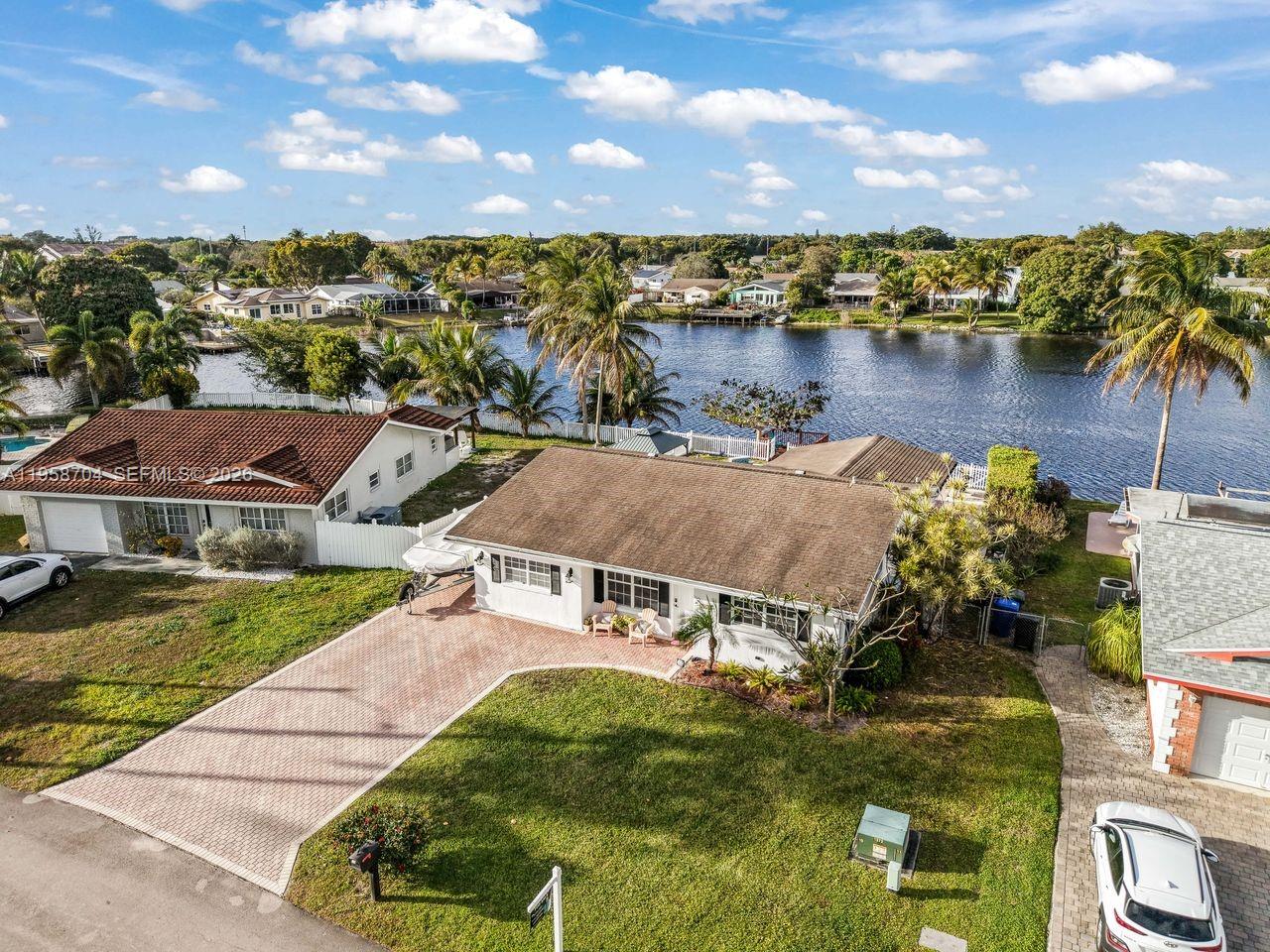 3371 NW 67th St Fort Lauderdale, FL 33309