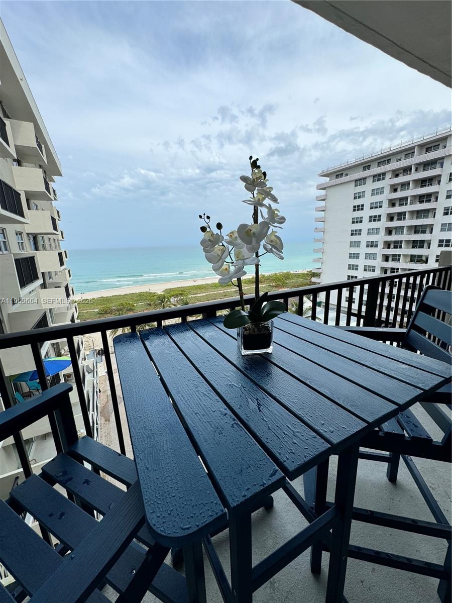 9273 Collins Ave #810 Surfside, FL 33154