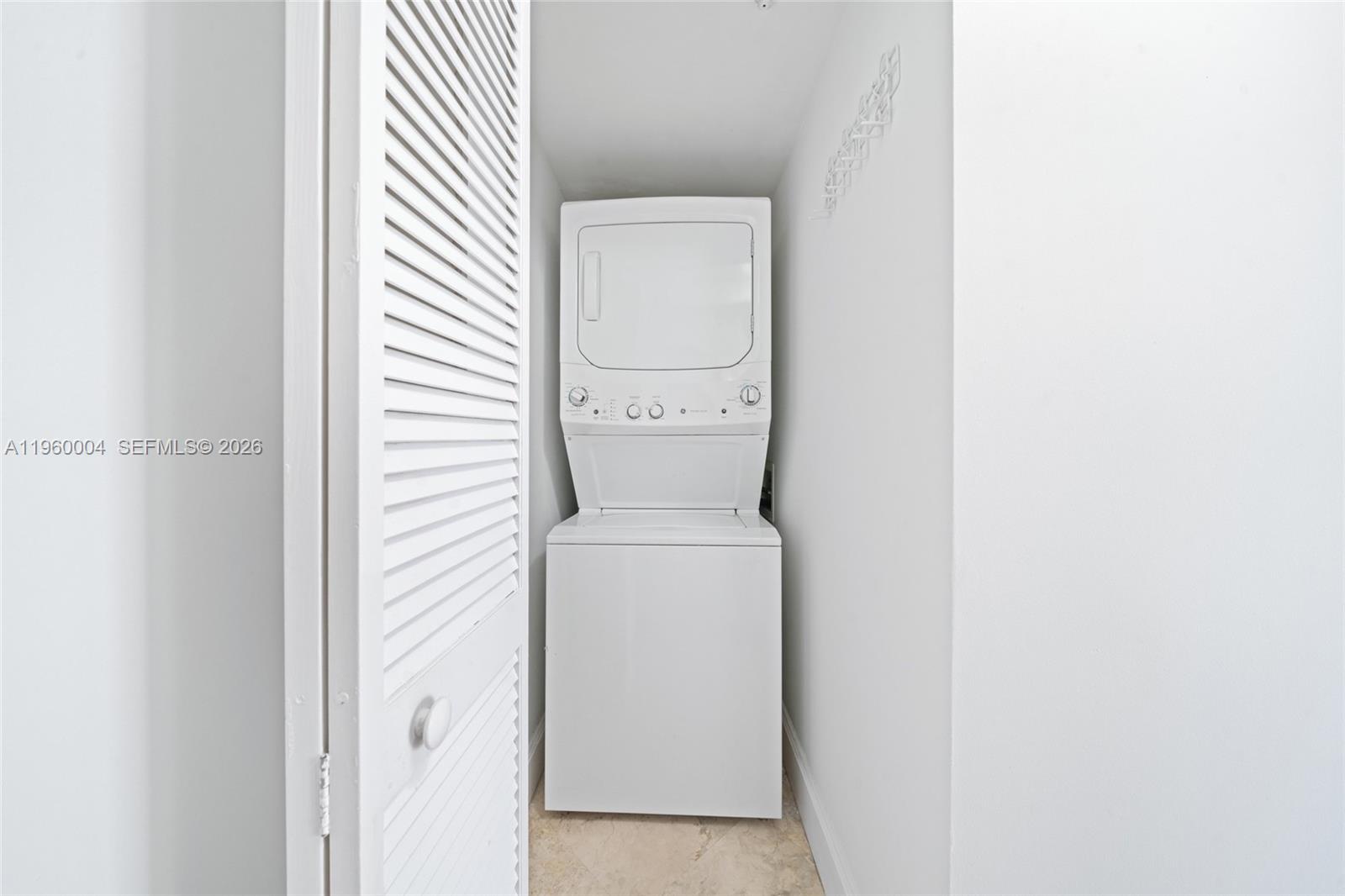 2951 S Bayshore Dr #PH-3 Miami, FL 33133