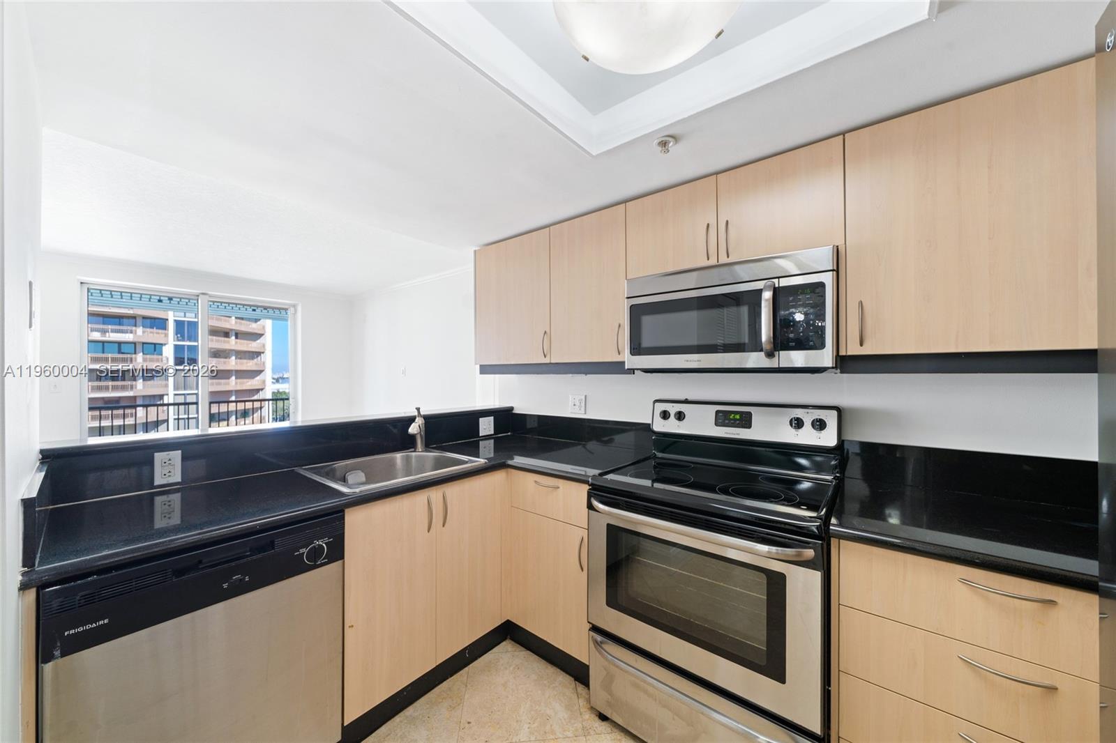 2951 S Bayshore Dr #PH-3 Miami, FL 33133