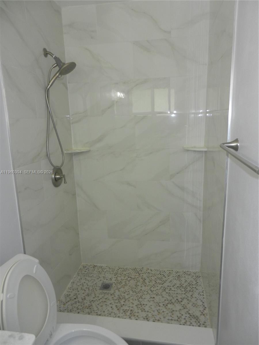 3700 Cleveland St Hollywood, FL 33021