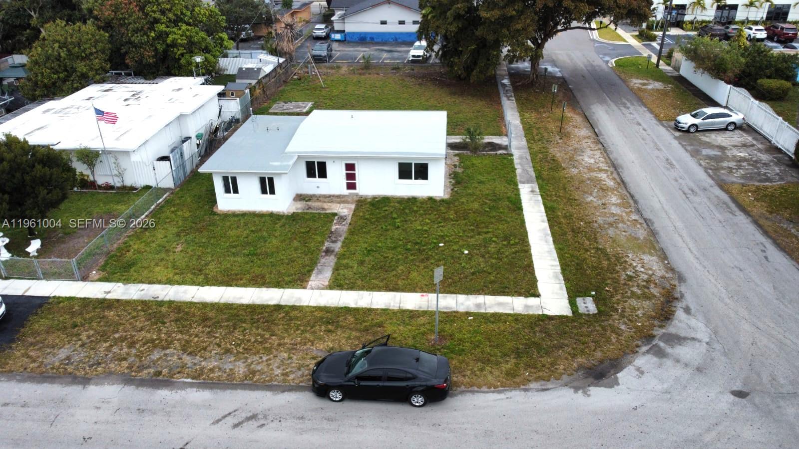 691 E 48th St Hialeah, FL 33013