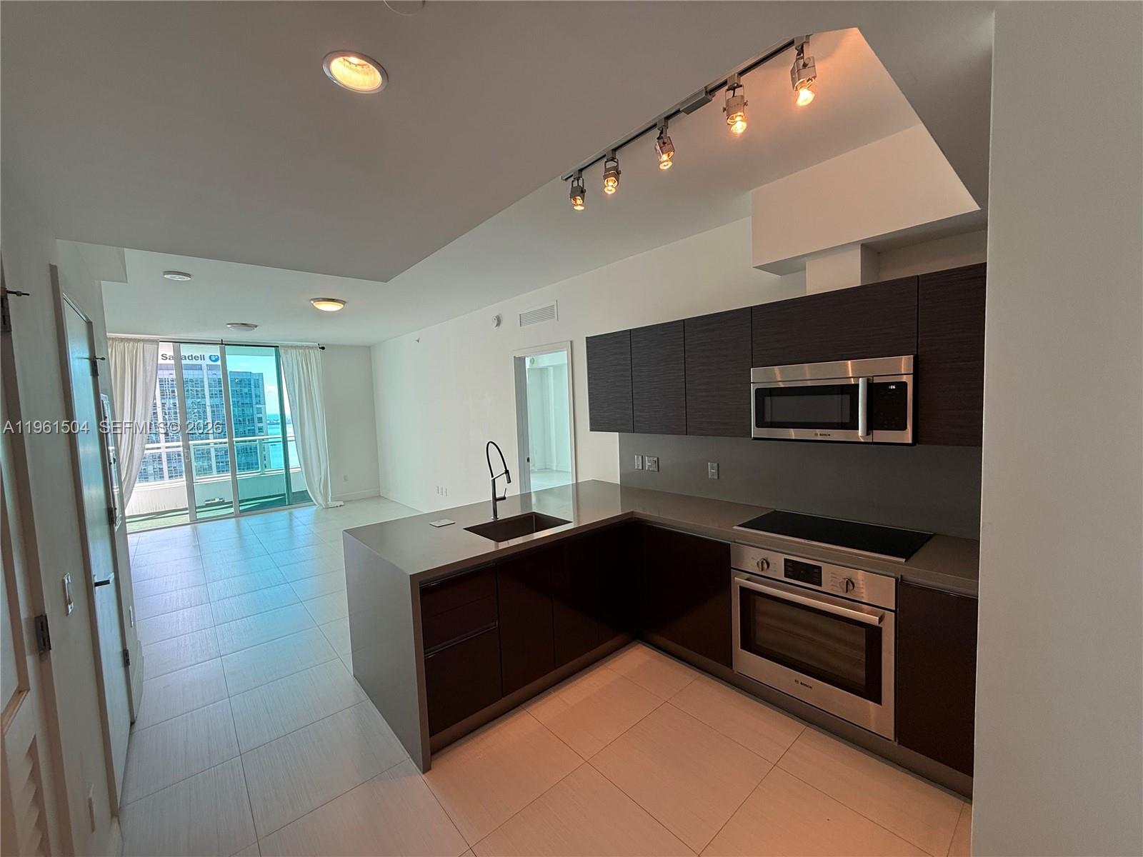 image The Bond on Brickell16