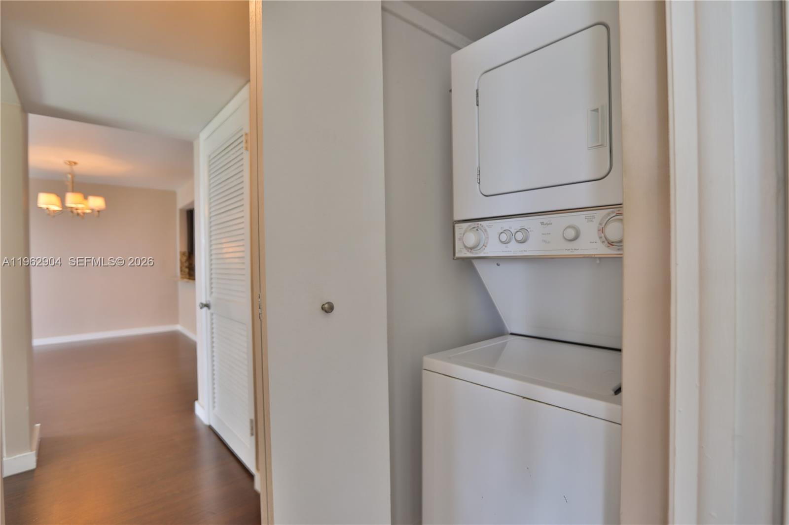 image Charter Club13