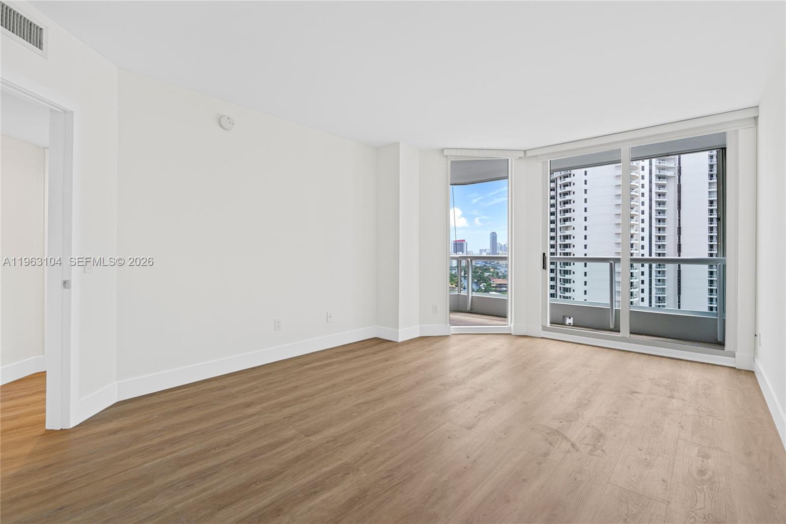 21055 Yacht Clb Dr #1903 Aventura, FL 33180