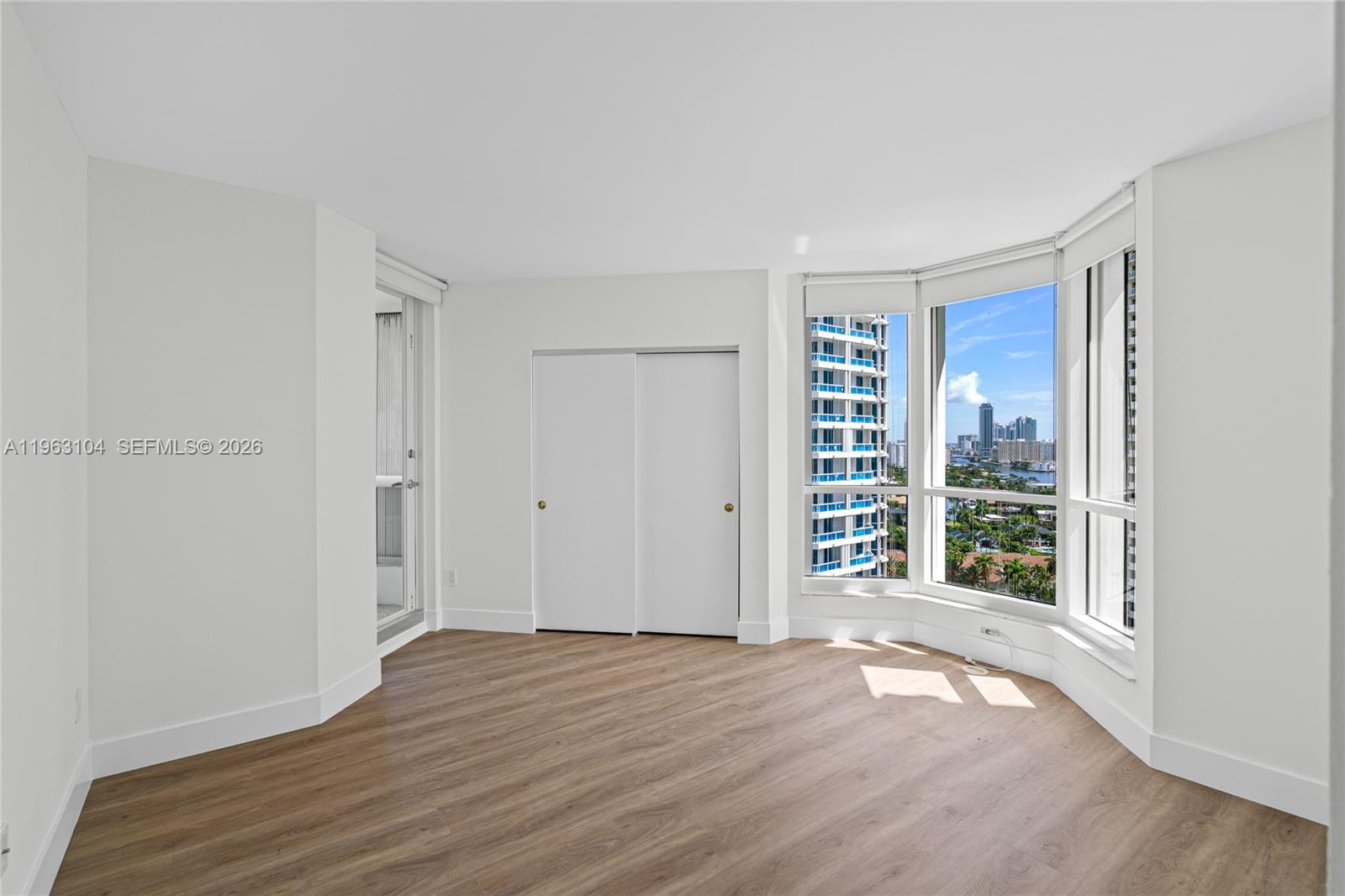 21055 Yacht Clb Dr #1903 Aventura, FL 33180