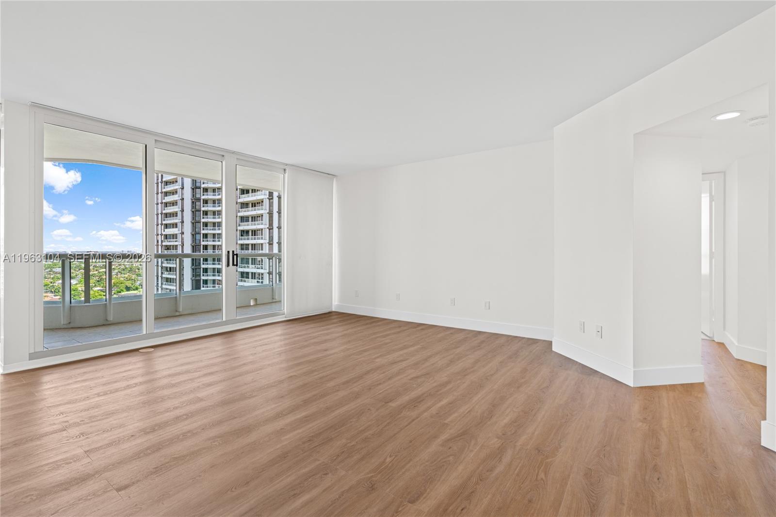 21055 Yacht Clb Dr #1903 Aventura, FL 33180