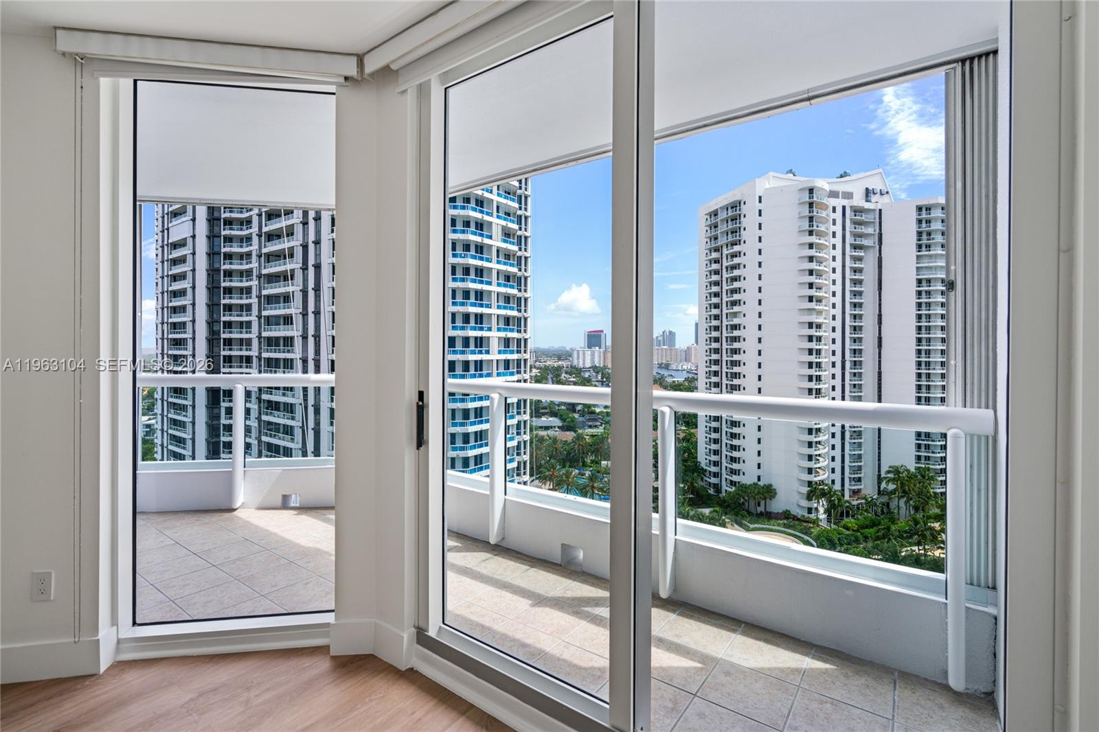 21055 Yacht Clb Dr #1903 Aventura, FL 33180