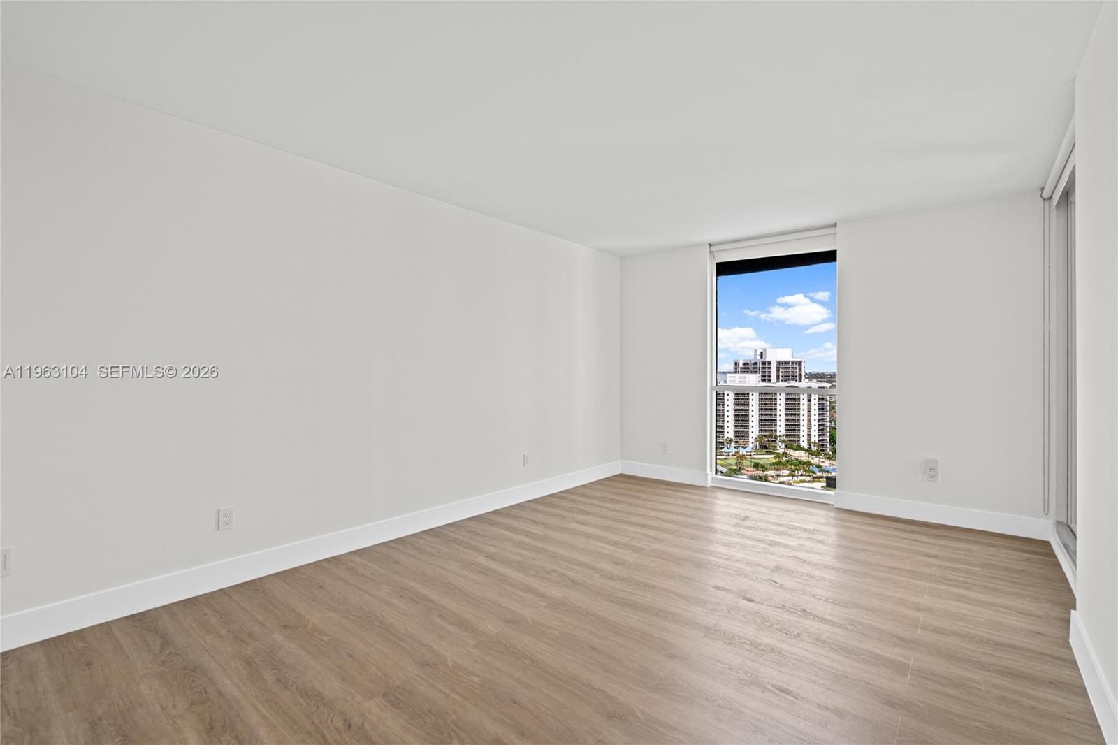 21055 Yacht Clb Dr #1903 Aventura, FL 33180