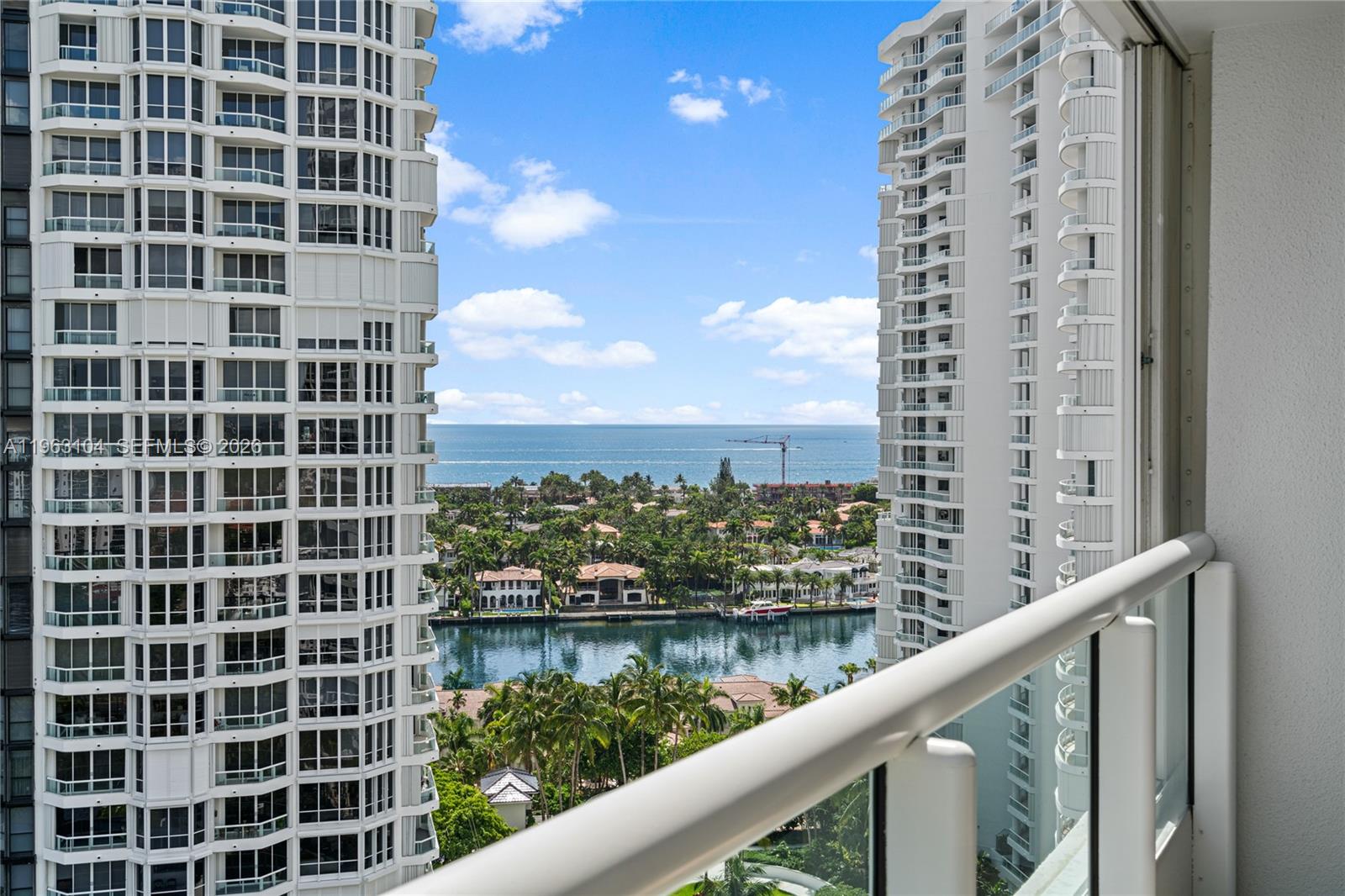 21055 Yacht Clb Dr #1903 Aventura, FL 33180