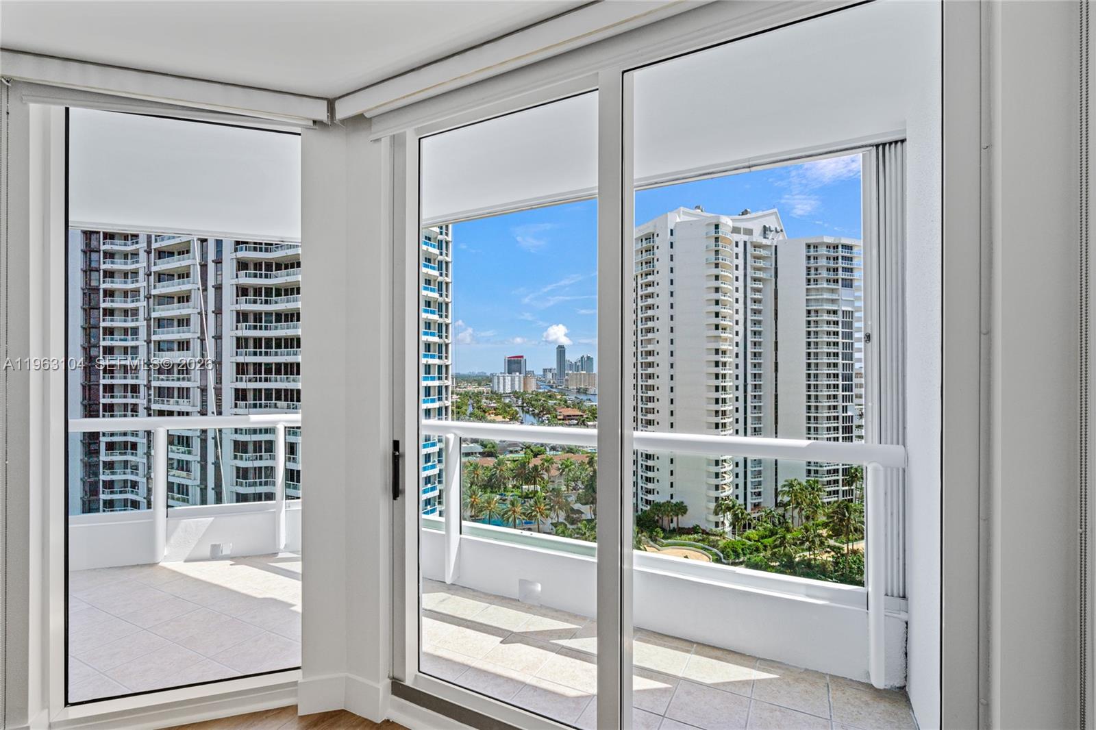 21055 Yacht Clb Dr #1903 Aventura, FL 33180