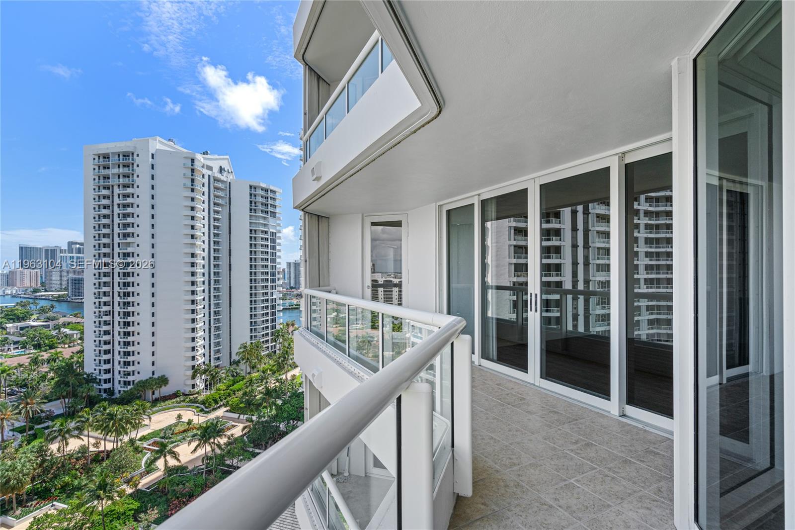 21055 Yacht Clb Dr #1903 Aventura, FL 33180