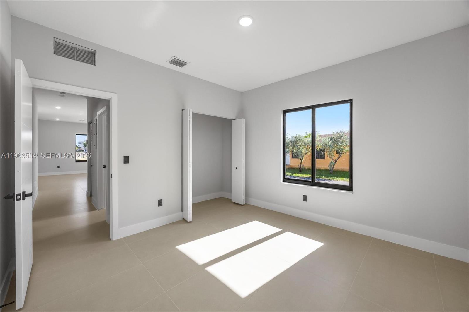 601 NW 3rd Ave Hallandale Beach, FL 33009