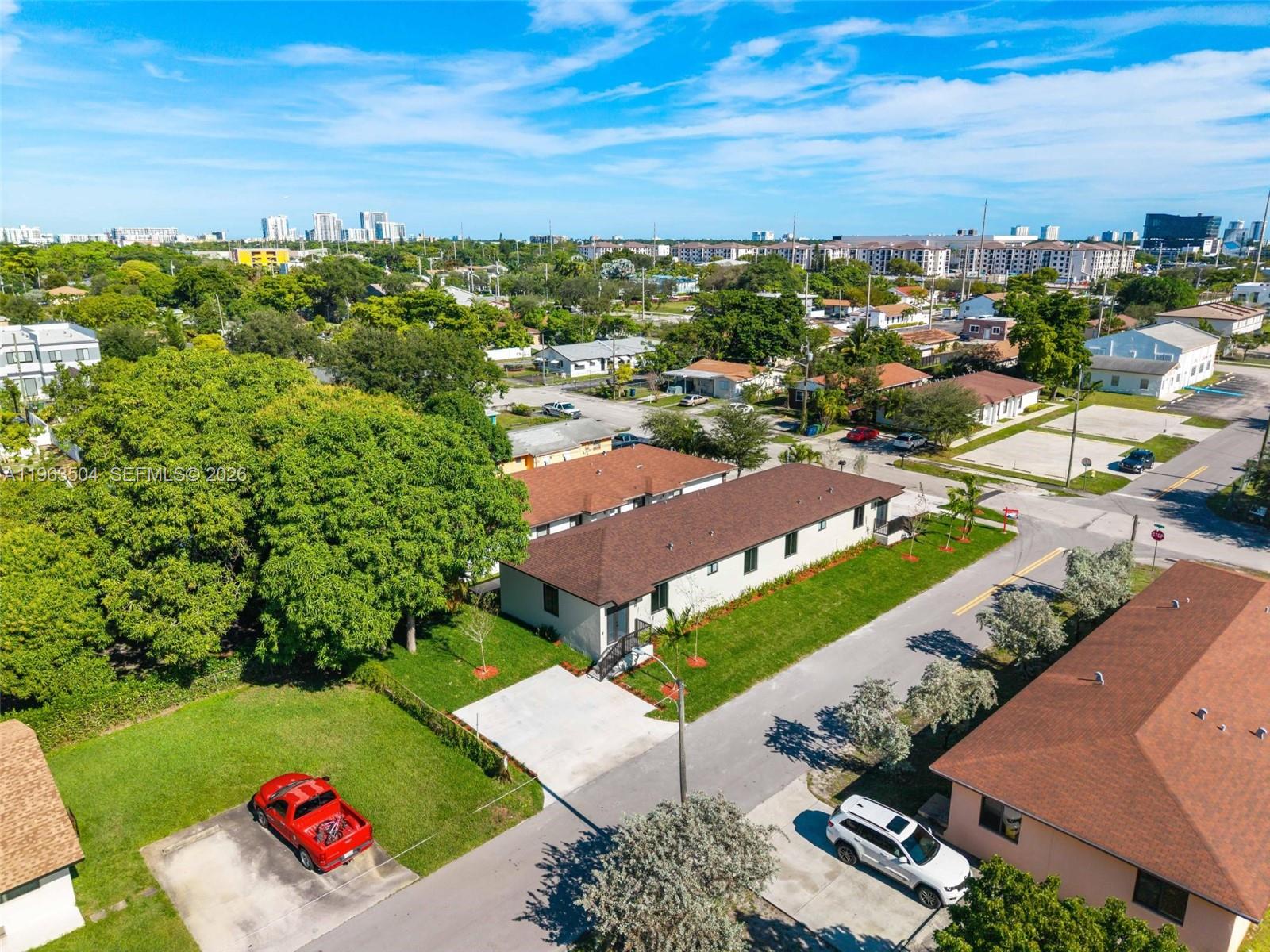 601 NW 3rd Ave Hallandale Beach, FL 33009