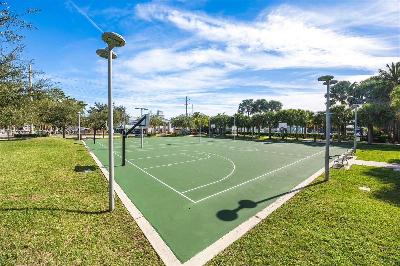 601 NW 3rd Ave Hallandale Beach, FL 33009