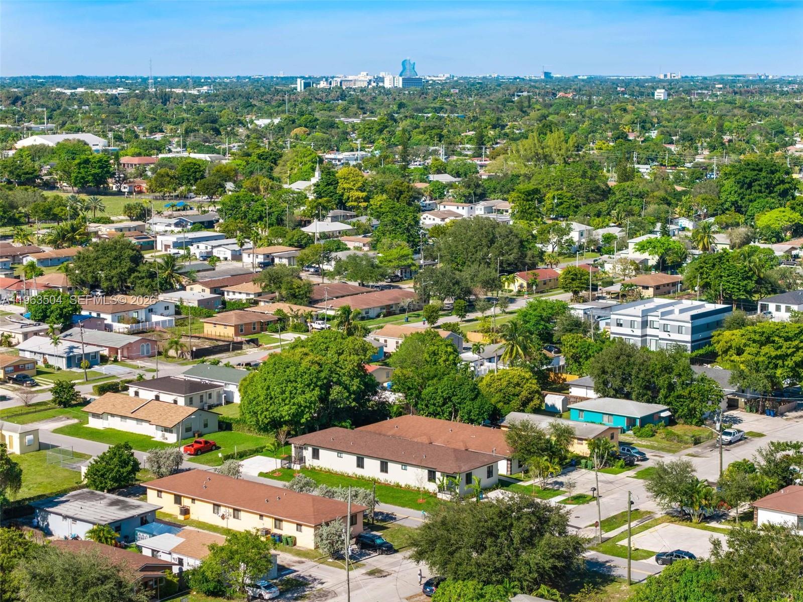 601 NW 3rd Ave Hallandale Beach, FL 33009