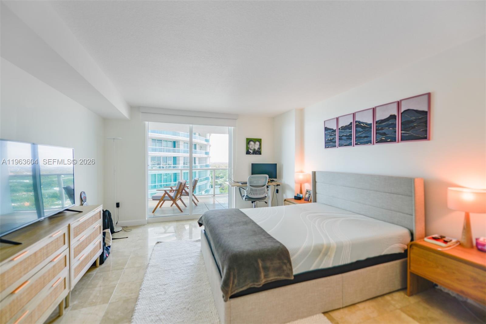 2101 Brickell Ave #2009 Miami, FL 33129