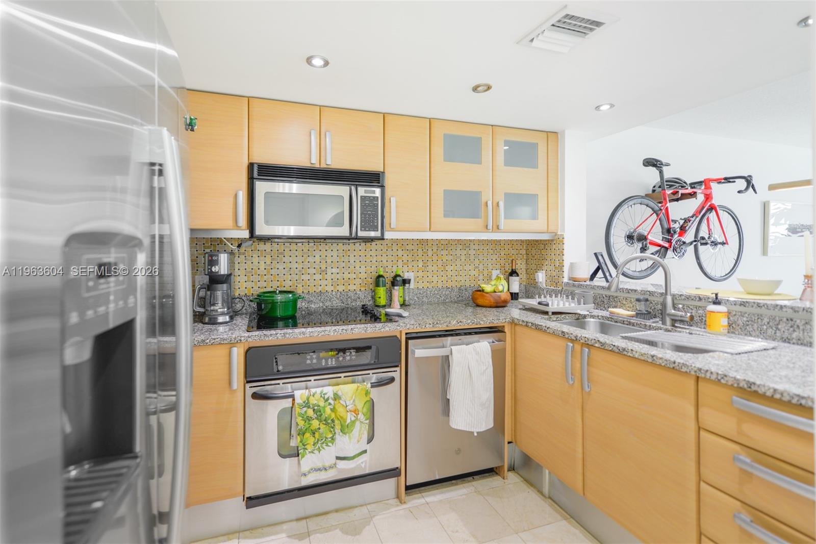 2101 Brickell Ave #2009 Miami, FL 33129