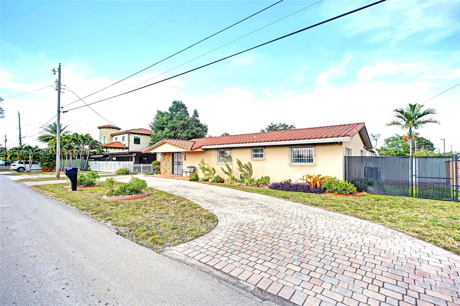 6501 SW 30th St Miami, FL 33155