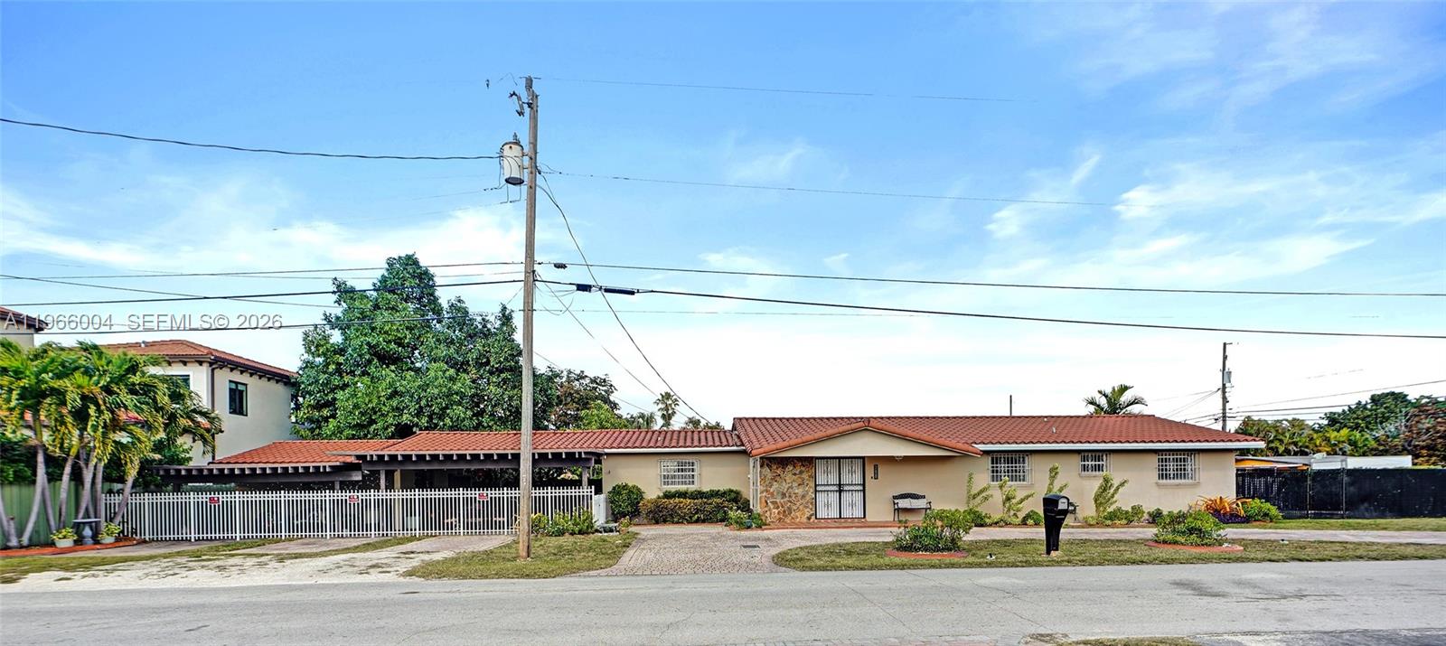 6501 SW 30th St Miami, FL 33155