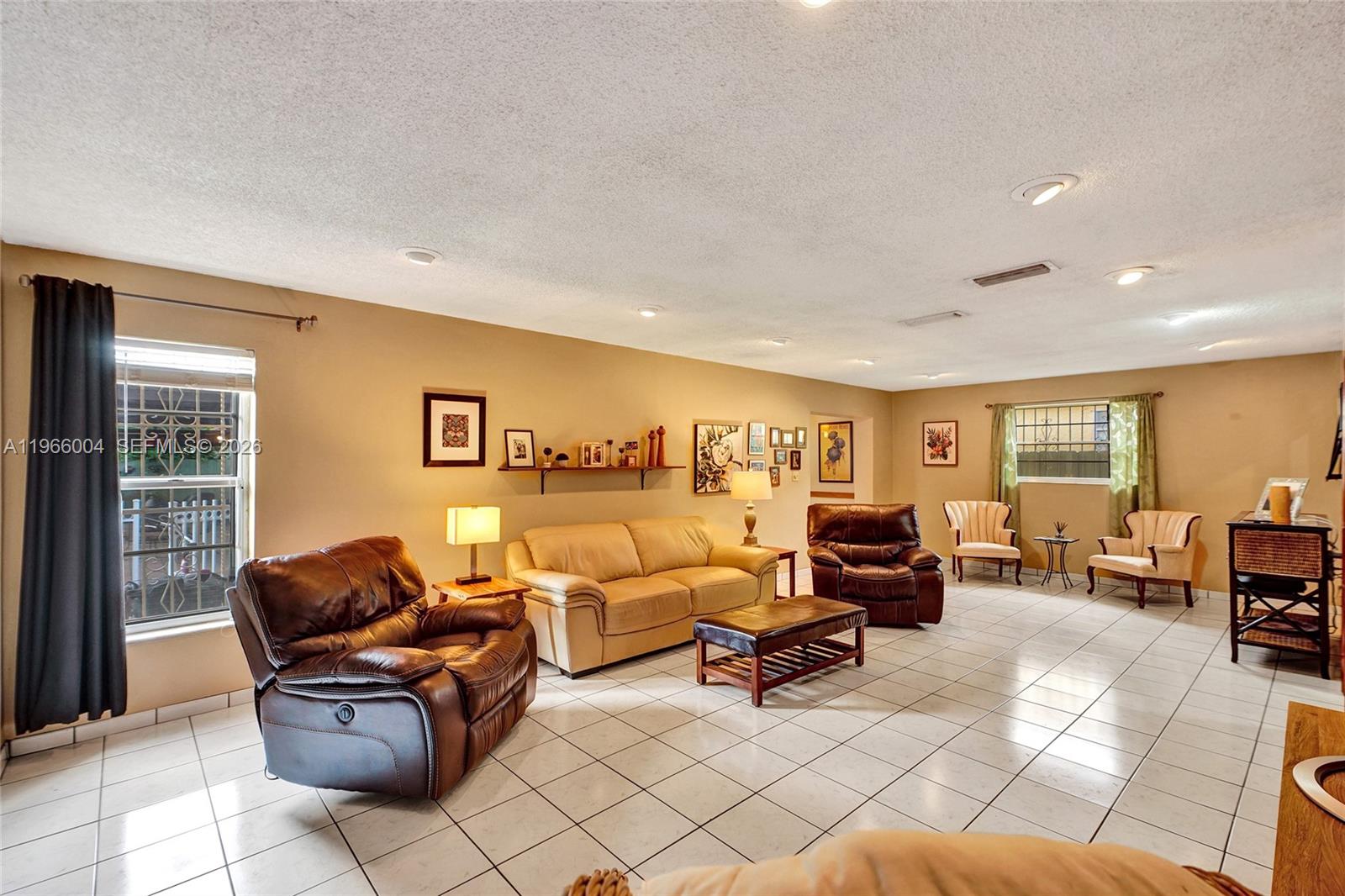 6501 SW 30th St Miami, FL 33155