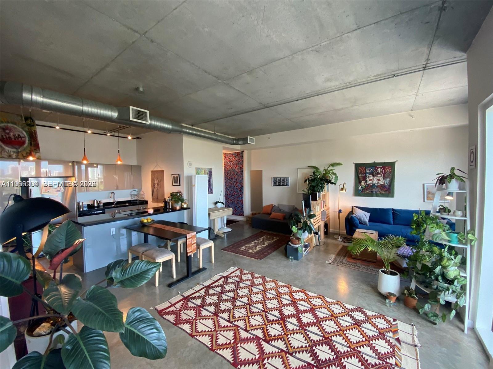 10 SW South Riv Dr #909 Miami, FL 33130