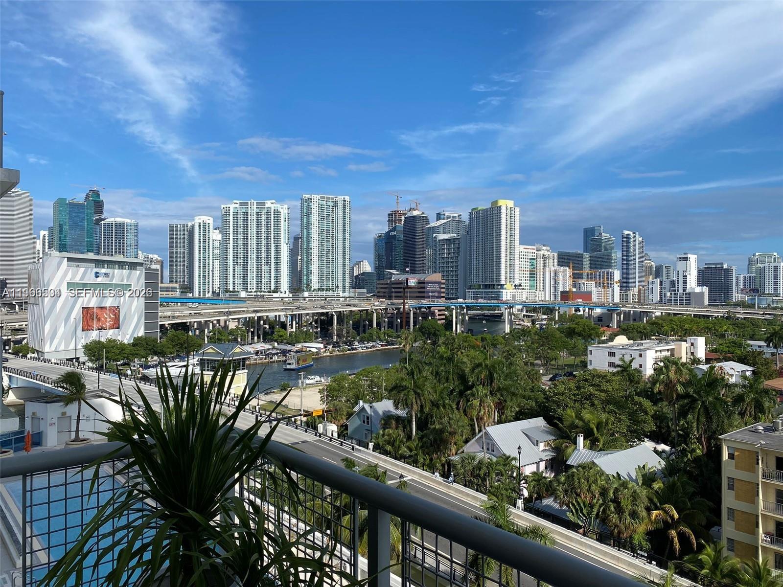 10 SW South Riv Dr #909 Miami, FL 33130