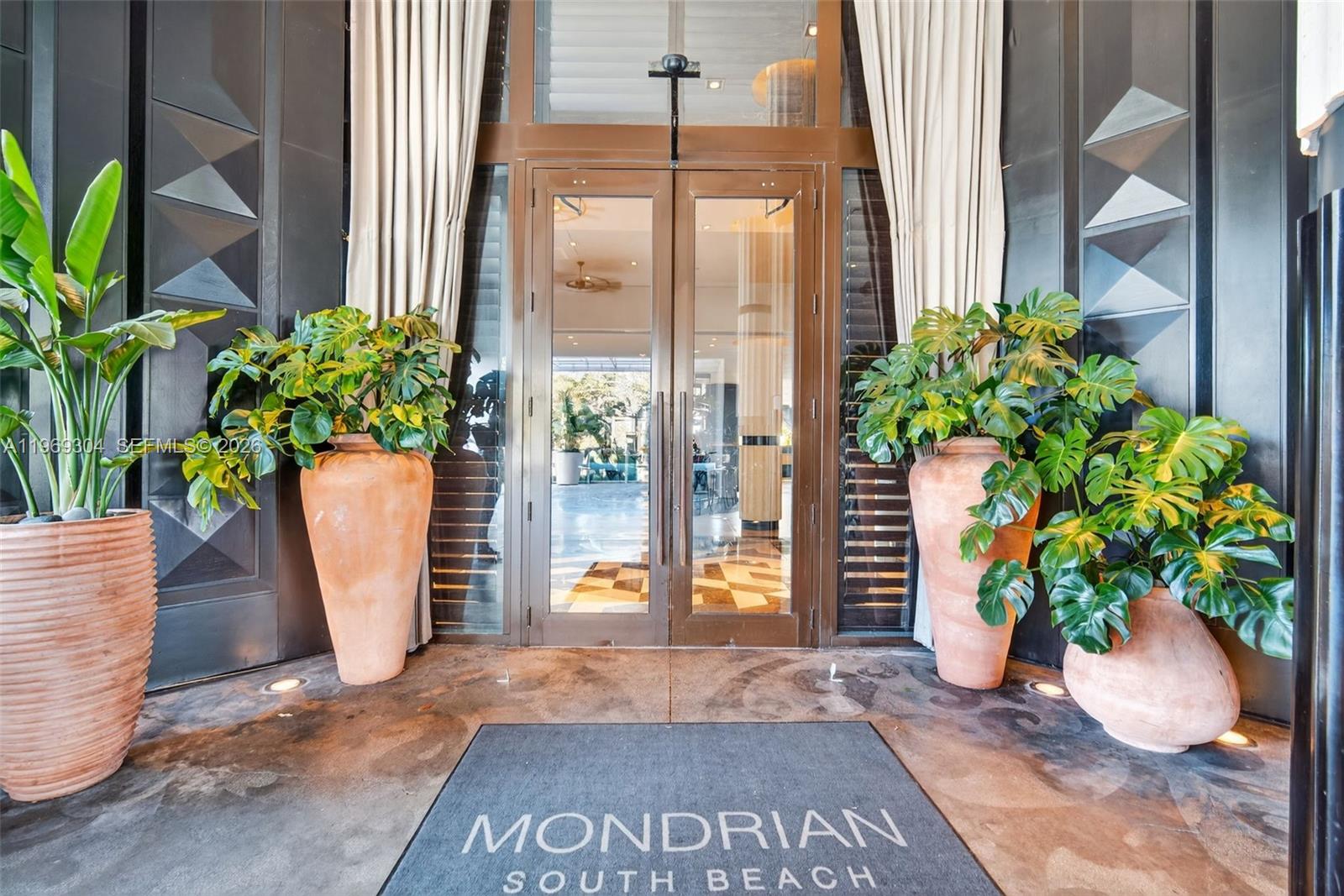 image Mondrian South Beach21