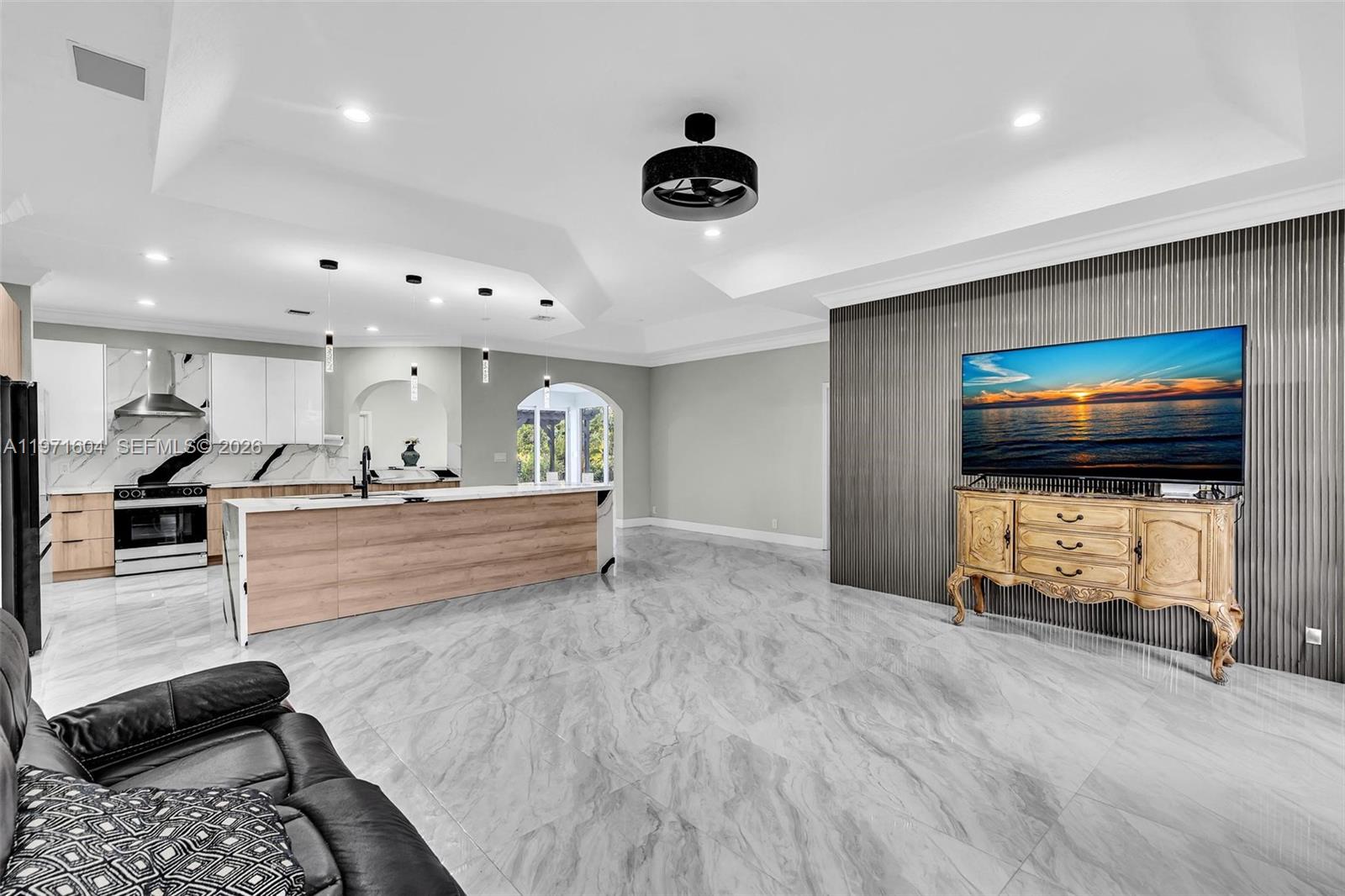 12555 SW 34th Pl Davie, FL 33330