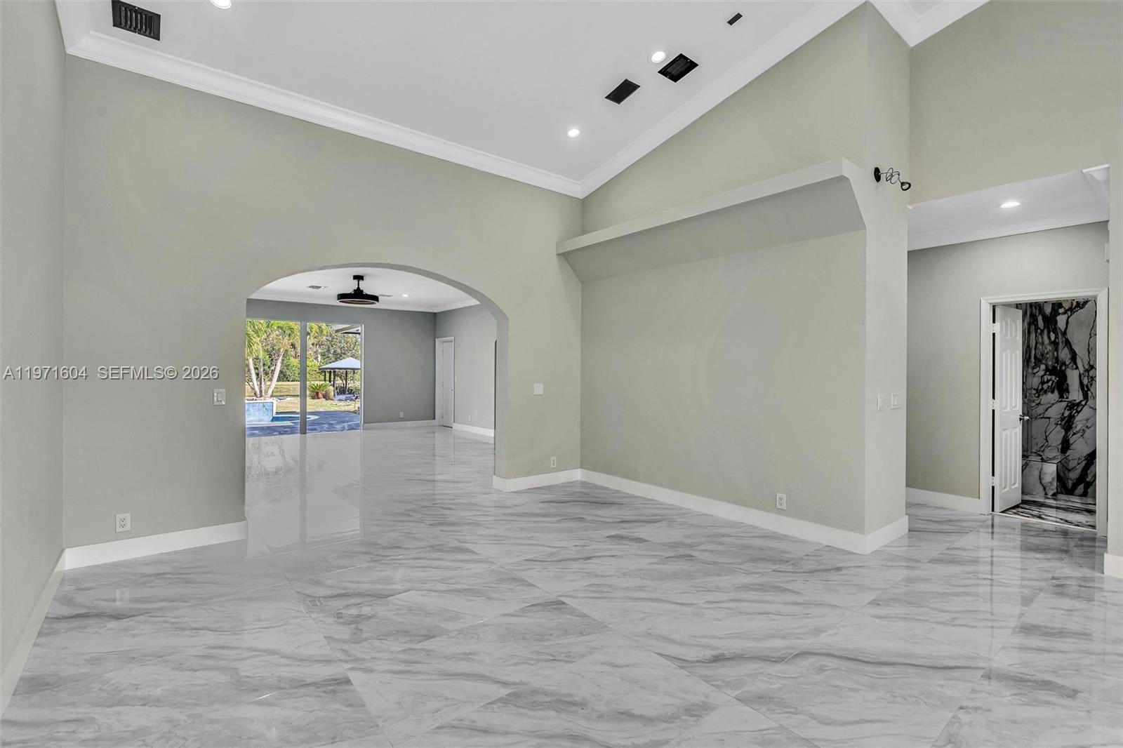 12555 SW 34th Pl Davie, FL 33330