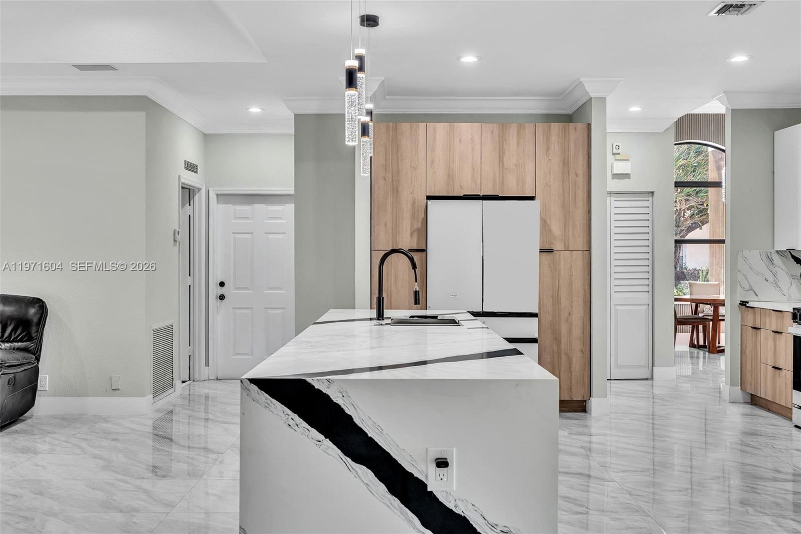 12555 SW 34th Pl Davie, FL 33330