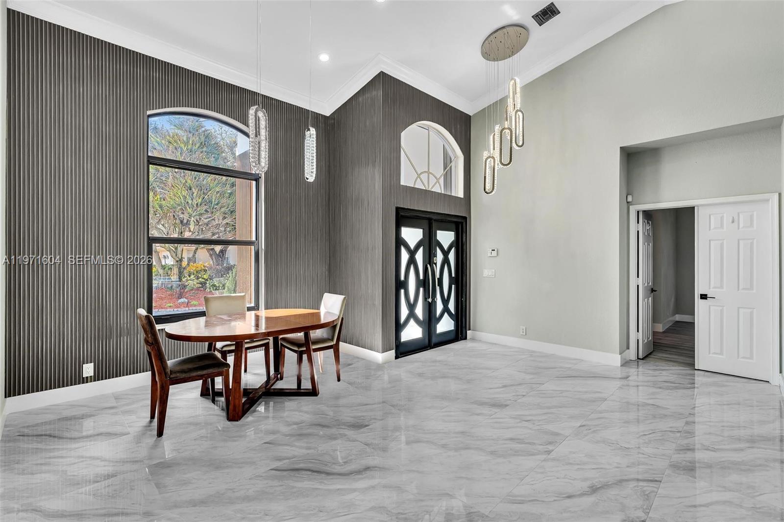 12555 SW 34th Pl Davie, FL 33330