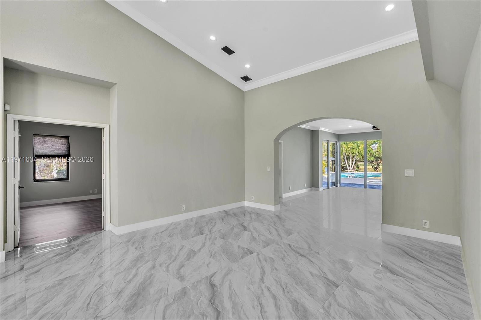 12555 SW 34th Pl Davie, FL 33330