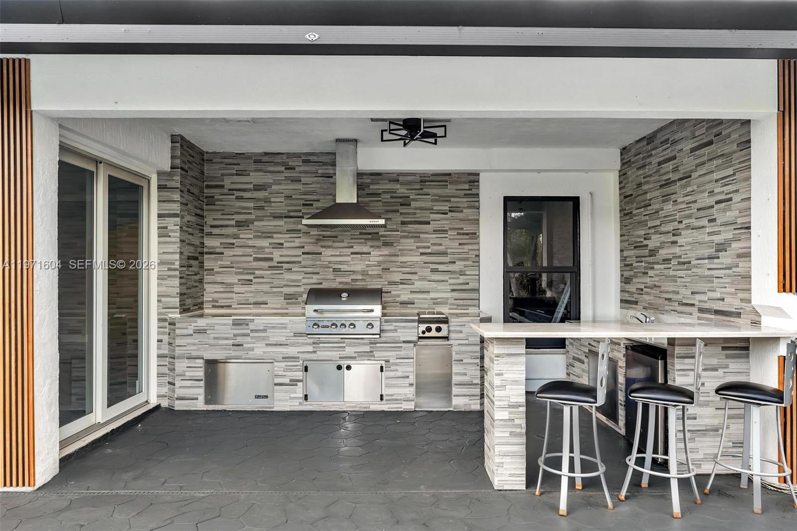 12555 SW 34th Pl Davie, FL 33330