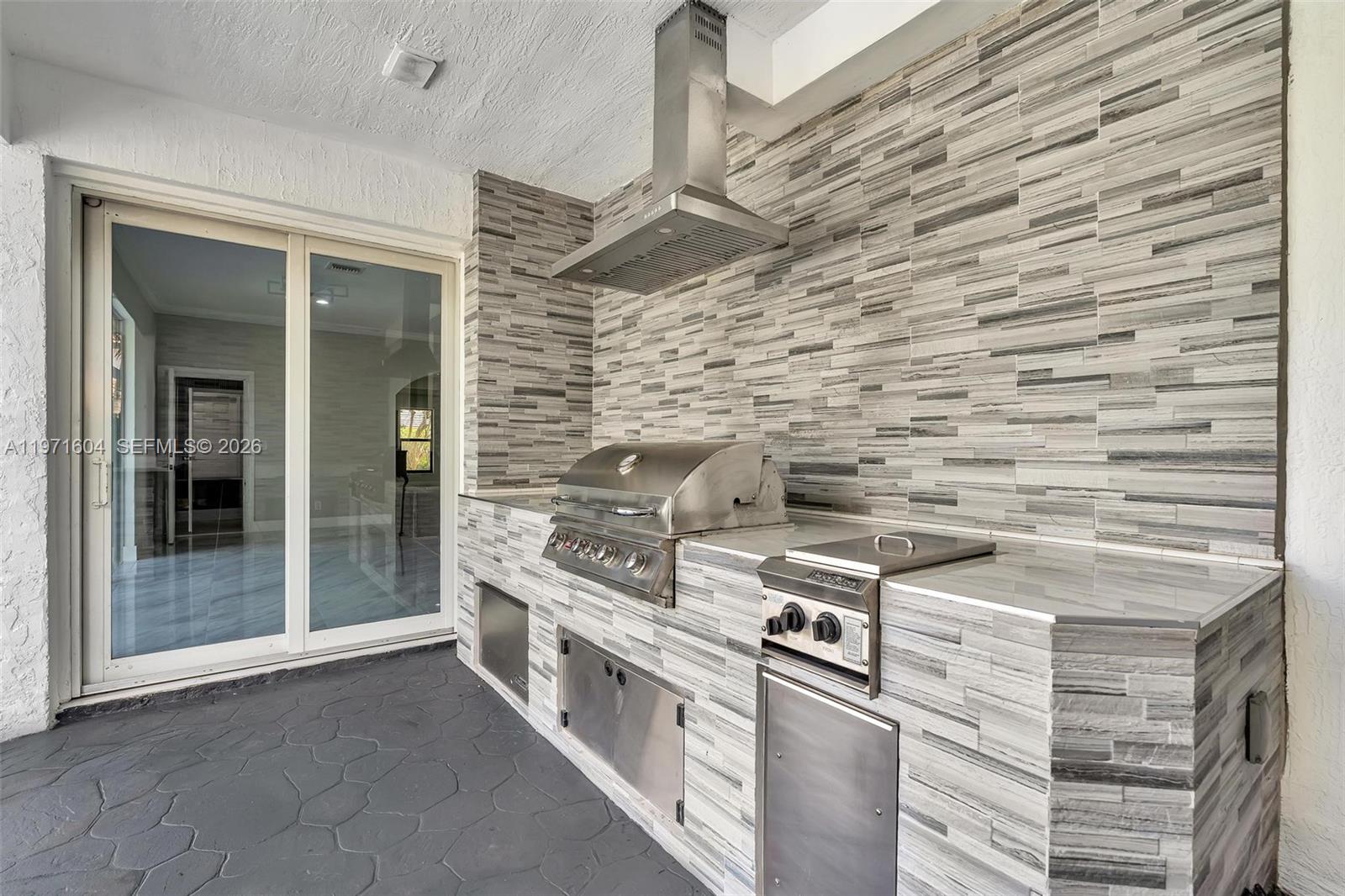 12555 SW 34th Pl Davie, FL 33330