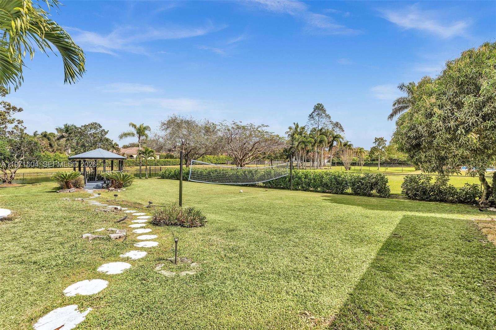 12555 SW 34th Pl Davie, FL 33330