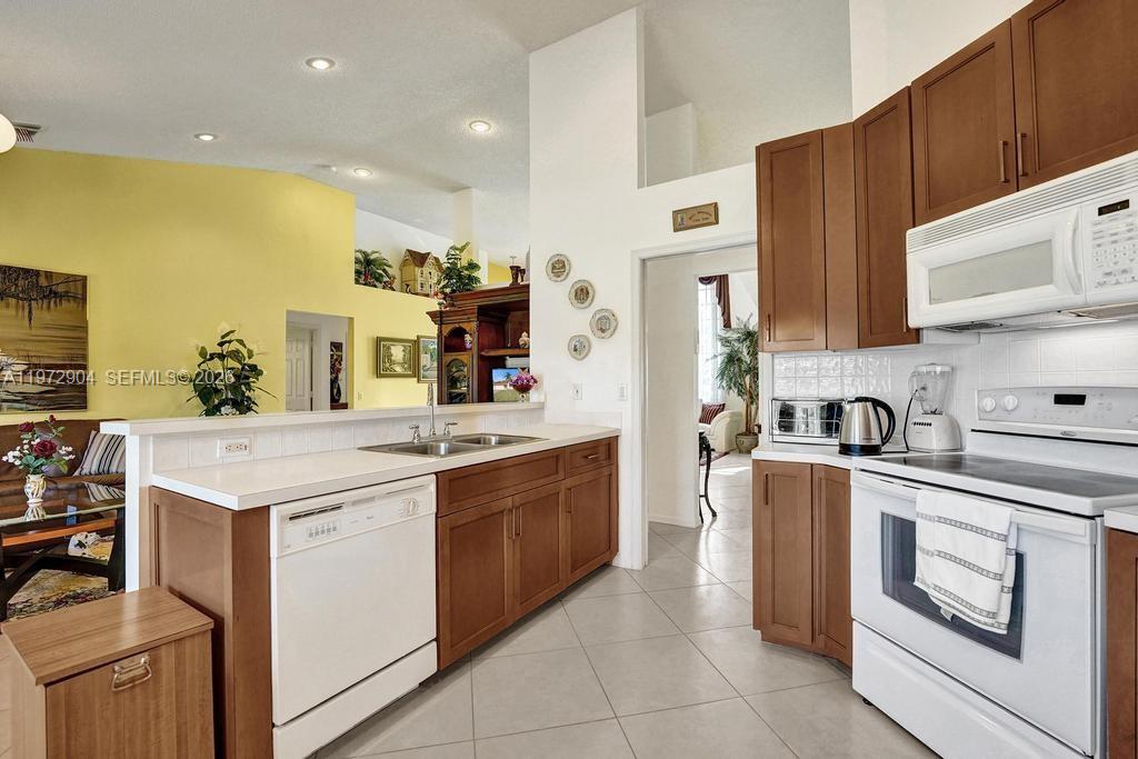 3151 Overlook Rd Davie, FL 33328