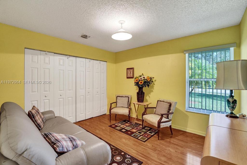 3151 Overlook Rd Davie, FL 33328