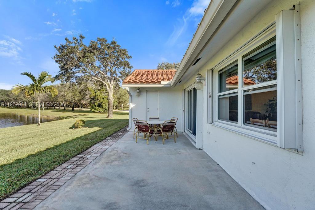 3151 Overlook Rd Davie, FL 33328