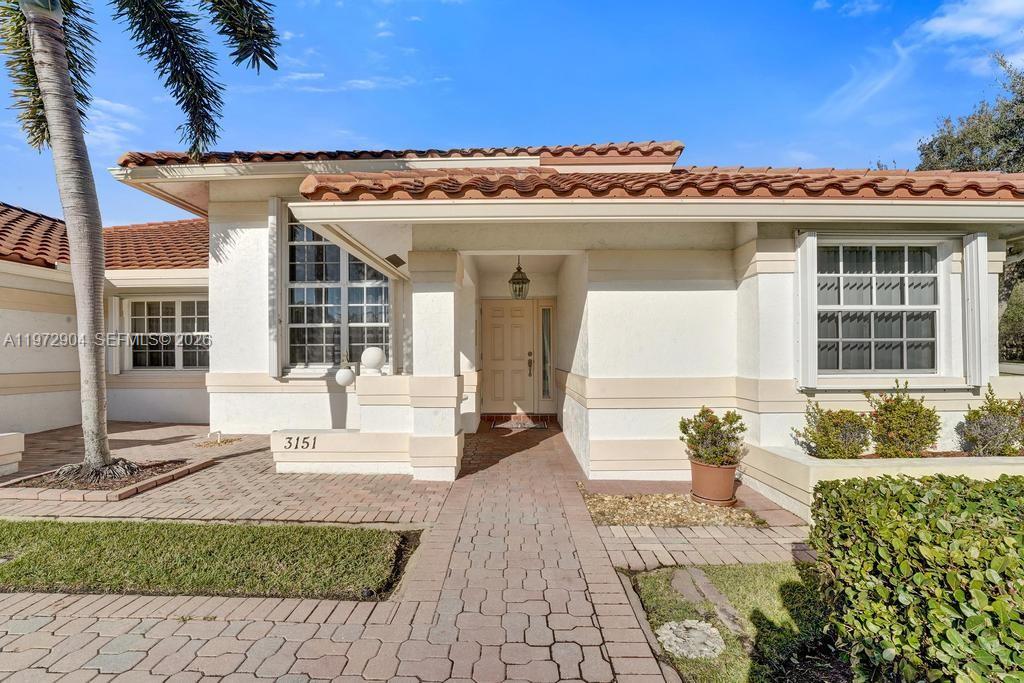 3151 Overlook Rd Davie, FL 33328