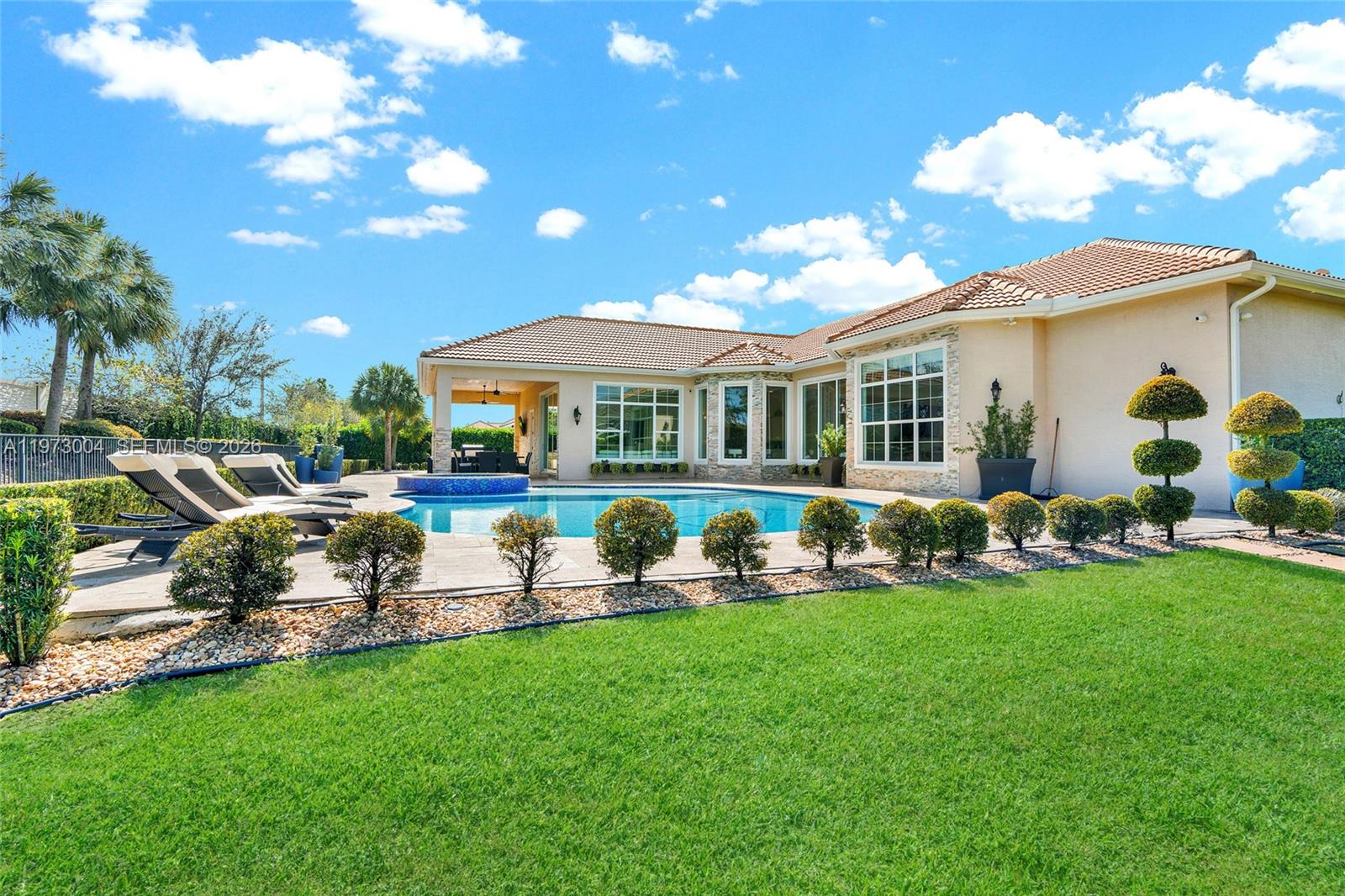 4950 E Sterling Rnch Cir Davie, FL 33314