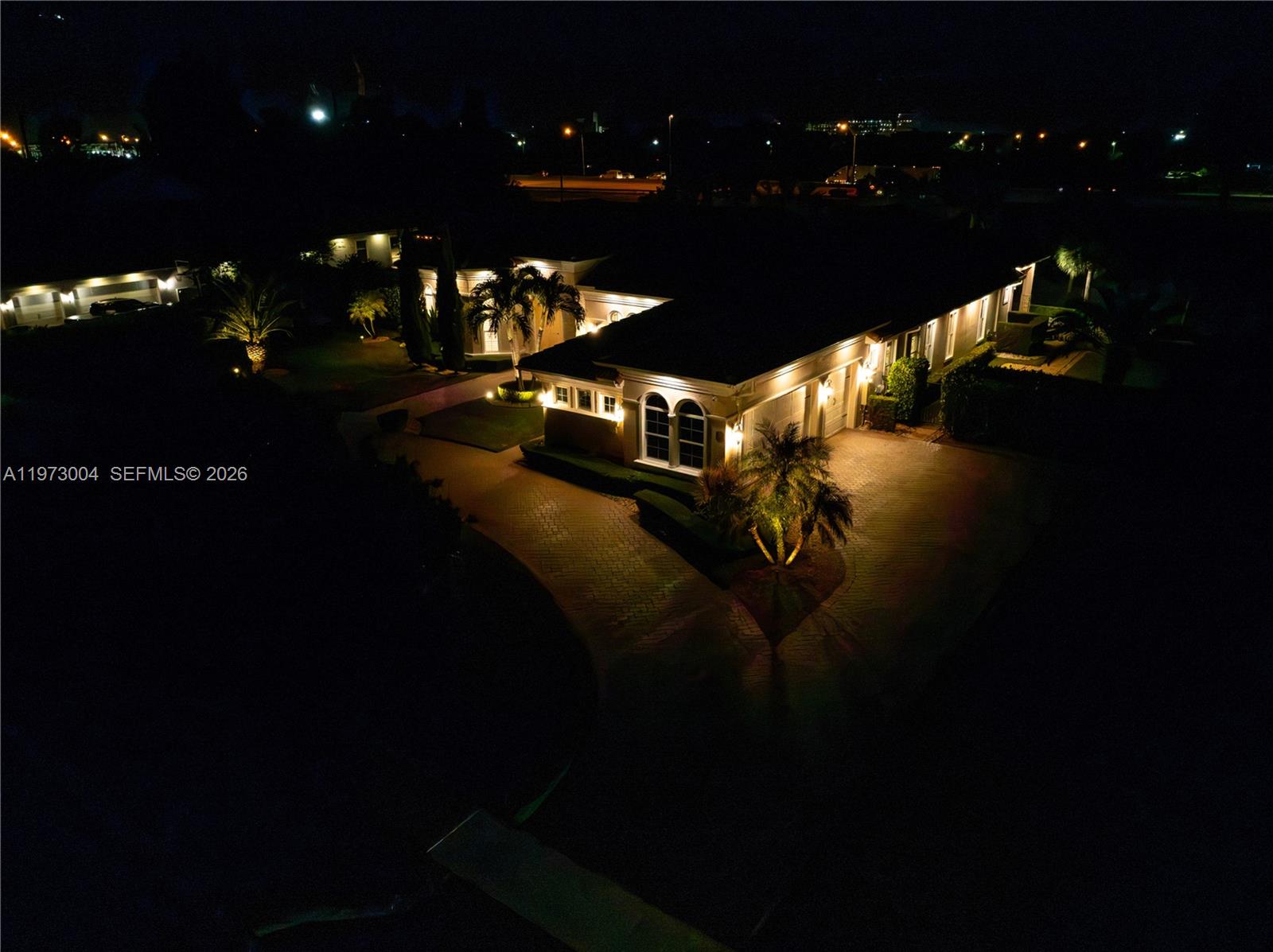 4950 E Sterling Rnch Cir Davie, FL 33314